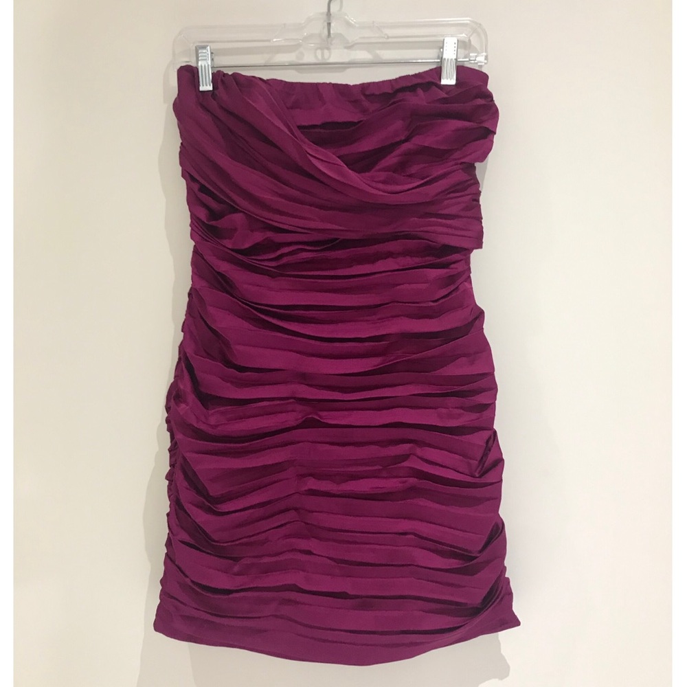 🚨SALE🚨 EXPRESS Strapless Ruffle Dress